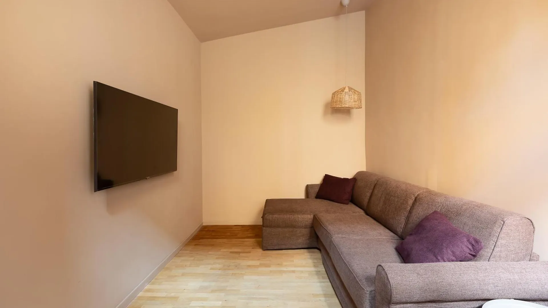 Casa Maestro, A Burghesius Home Rome Apartment