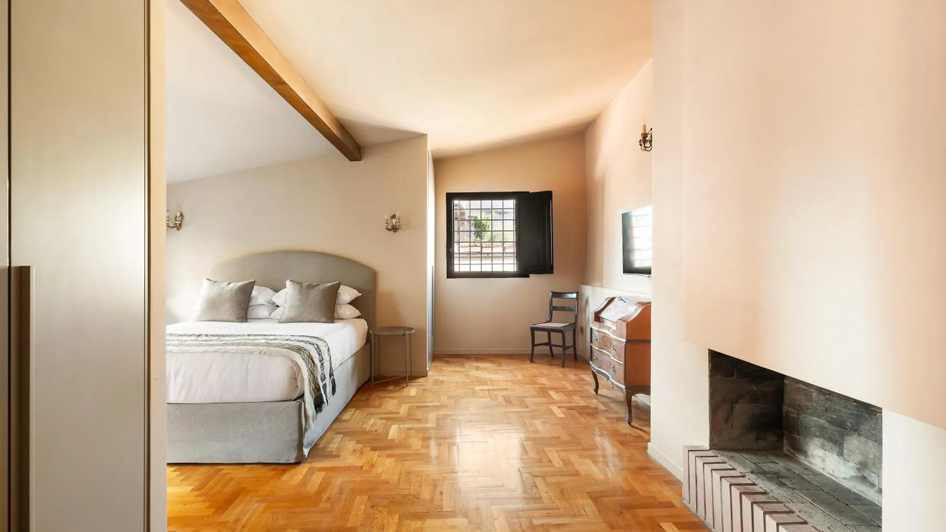 Casa Maestro, A Burghesius Home Rome Italy