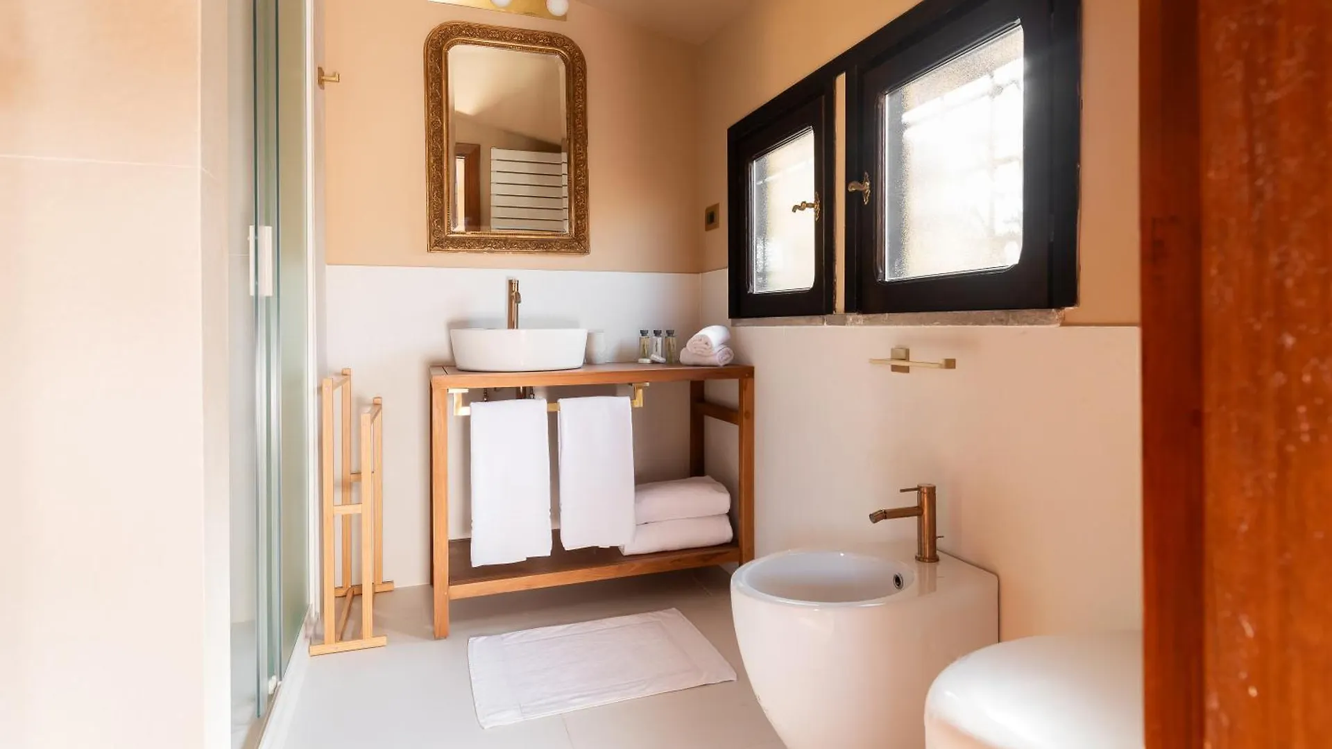 Casa Maestro, A Burghesius Home Rome Italy