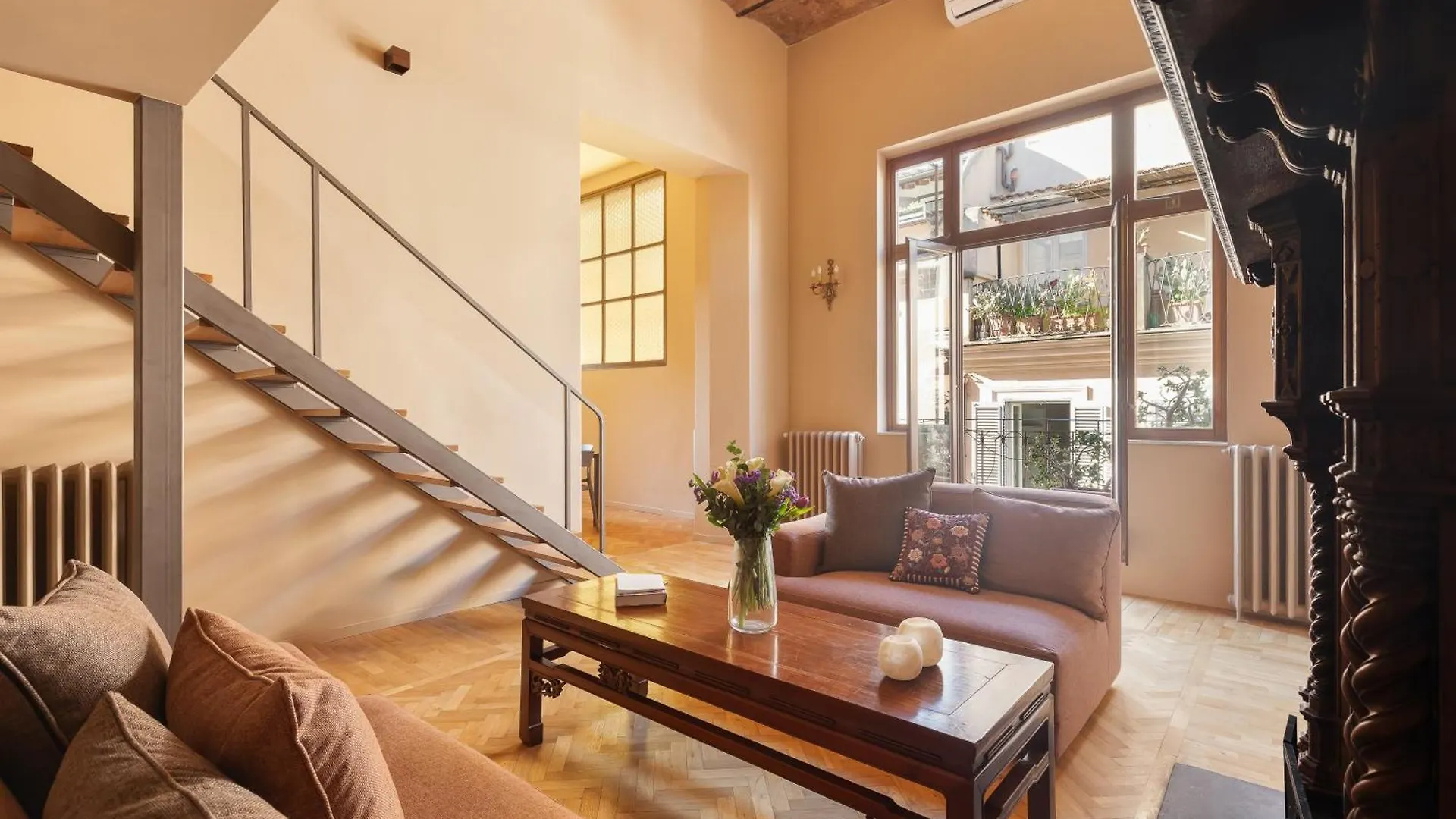 Casa Maestro, A Burghesius Home Rome